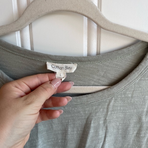 Flowy Top - Picture 3 of 4